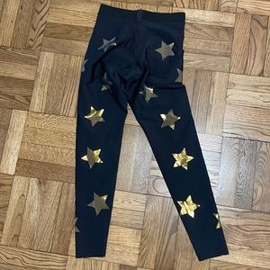 Athletic workout pants. Great for spring/summer. Stretch and snug